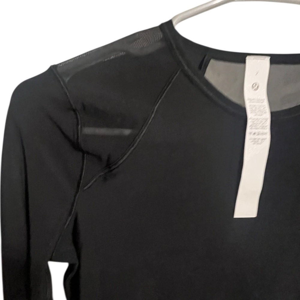 NWT Lululemon Size 2 Black Long Sleeve Athletic Top Pleated Back. Capsule Wear - Picture 6 of 10